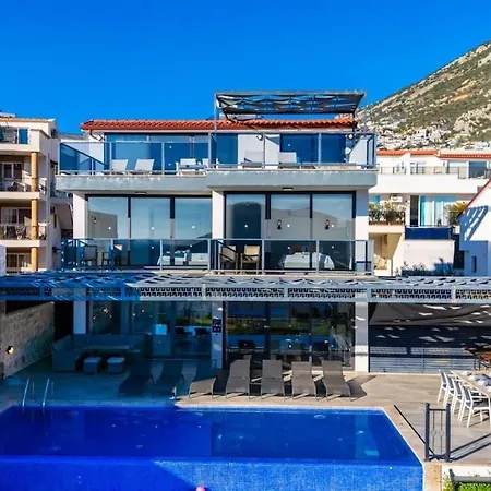 Βίλα For 10 People With Sea View In Kalkan Center Κας