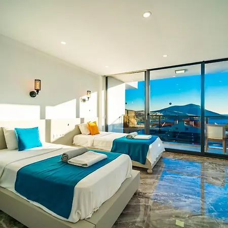 Βίλα For 10 People With Sea View In Kalkan Center *