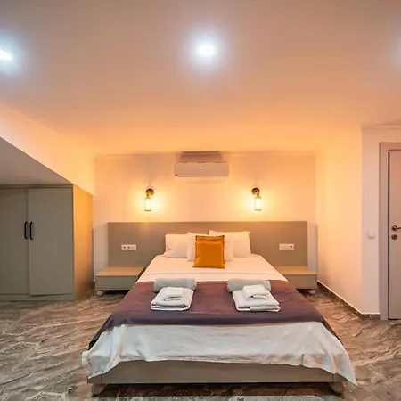 Βίλα For 10 People With Sea View In Kalkan Center *